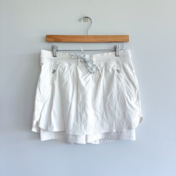 Athleta Trekkie Skort White 8 - Picture 1 of 6